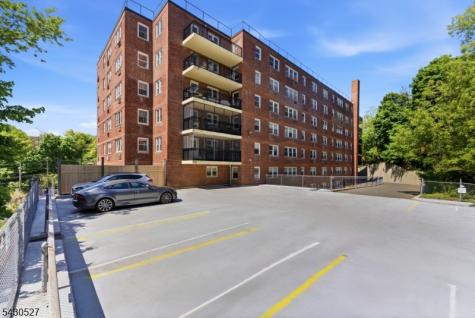 415 Claremont Avenue Montclair NJ 07042