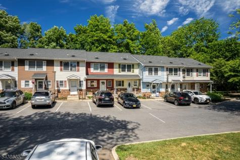 118 Brook Drive Hackettstown NJ 07840