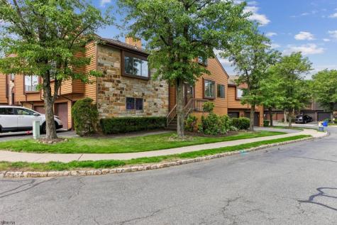 36 Hickory Hill Court Rockaway NJ 07866