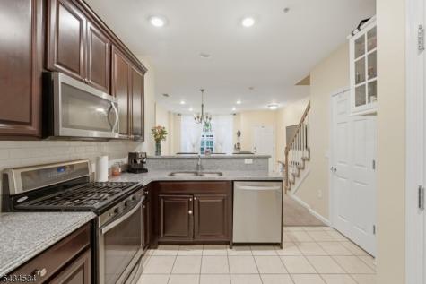 13 Dahlia Lane Garfield NJ 07646