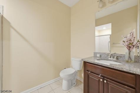 13 Dahlia Lane Garfield NJ 07646