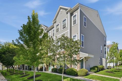 13 Dahlia Lane Garfield NJ 07646
