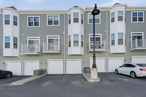 13 Dahlia Lane Garfield NJ 07646