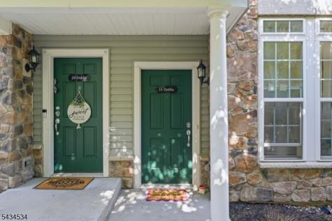 13 Dahlia Lane Garfield NJ 07646
