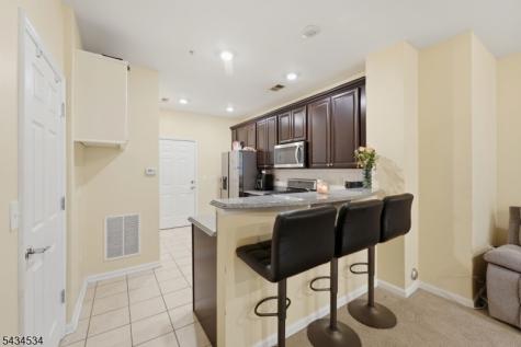 13 Dahlia Lane Garfield NJ 07646
