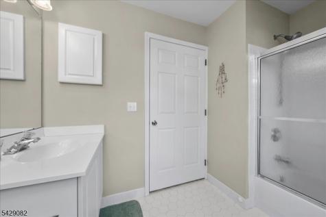13 Eagles Nest Lane Hardyston NJ 07419
