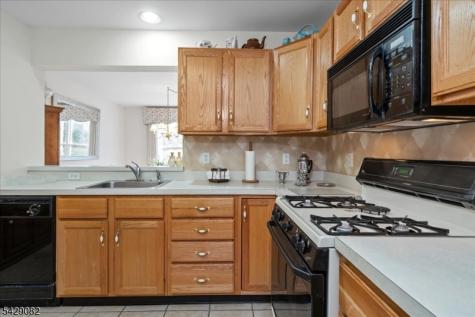 13 Eagles Nest Lane Hardyston NJ 07419