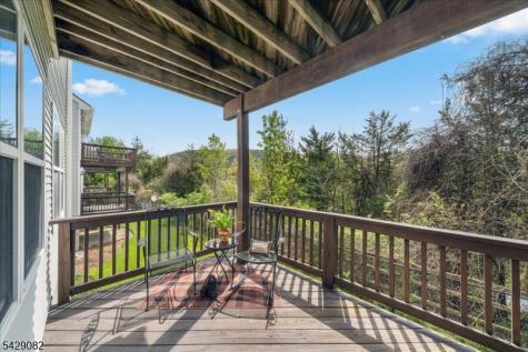13 Eagles Nest Lane Hardyston NJ 07419