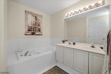 13 Eagles Nest Lane Hardyston NJ 07419