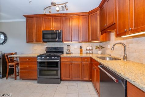 146 Whisper Way East Roxbury NJ 07852