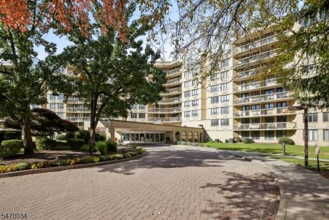 10 Smith Manor Boulevard West Orange NJ 07052