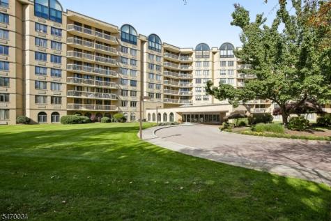 10 Smith Manor Boulevard West Orange NJ 07052