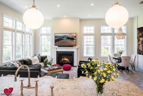 20 Juniper Court Cedar Grove NJ 07009