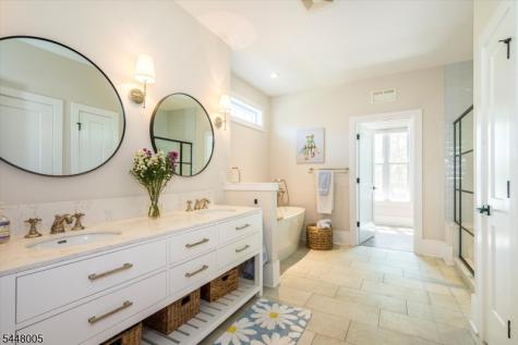 20 Juniper Court Cedar Grove NJ 07009