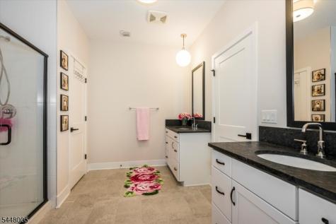 20 Juniper Court Cedar Grove NJ 07009