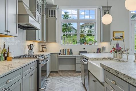 20 Juniper Court Cedar Grove NJ 07009