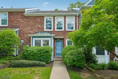 53 Woodledge Court Rockaway NJ 07866