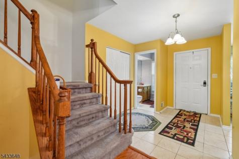 53 Woodledge Court Rockaway NJ 07866