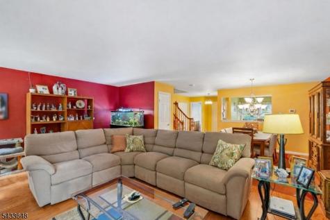53 Woodledge Court Rockaway NJ 07866