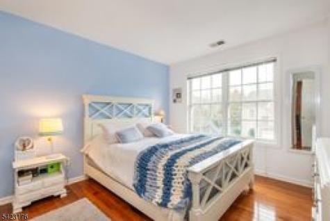168 Levinberg Lane Wayne NJ 07470
