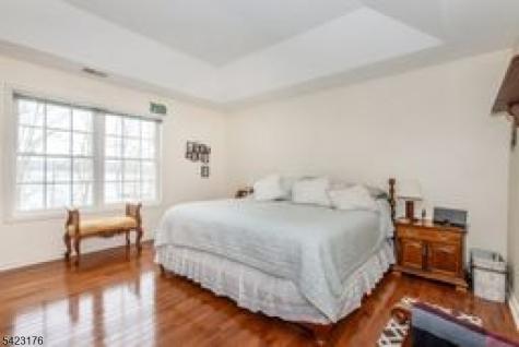 168 Levinberg Lane Wayne NJ 07470