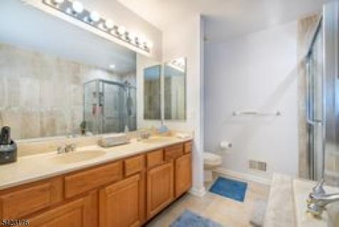 168 Levinberg Lane Wayne NJ 07470