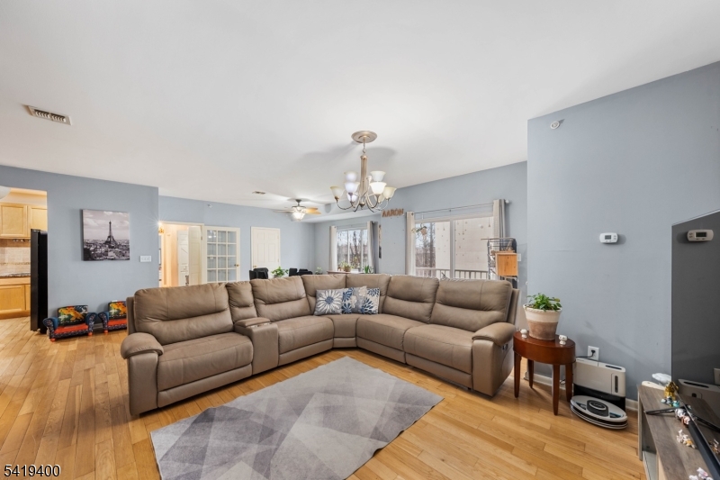 349 W Grand Street Elizabeth NJ 07202