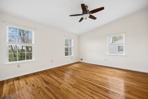 35 Maple Lane Mount Arlington NJ 07856