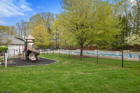 35 Maple Lane Mount Arlington NJ 07856