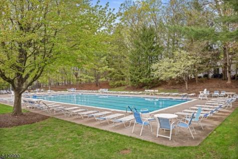 35 Maple Lane Mount Arlington NJ 07856