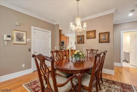 29 Schmidt Circle Watchung NJ 07069