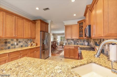 29 Schmidt Circle Watchung NJ 07069