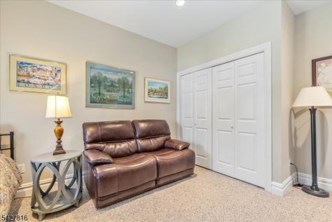 29 Schmidt Circle Watchung NJ 07069
