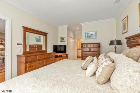 29 Schmidt Circle Watchung NJ 07069