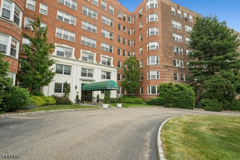 10 Crestmont Road Montclair NJ 07042