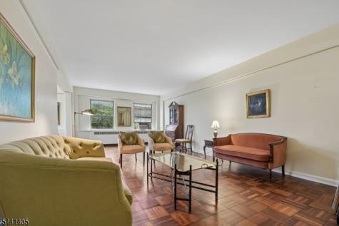 10 Crestmont Road Montclair NJ 07042