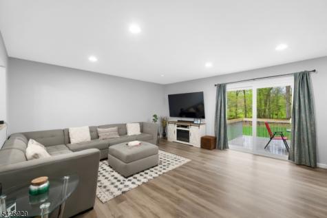 94 Edgefield Drive Parsippany-troy Hills NJ 07950