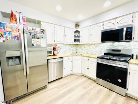 94 Edgefield Drive Parsippany-troy Hills NJ 07950