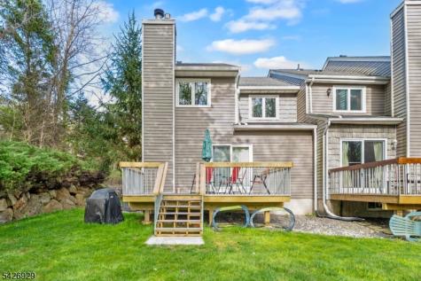 94 Edgefield Drive Parsippany-troy Hills NJ 07950