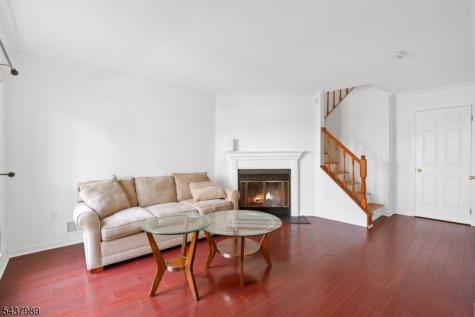 23 Boston Court Newark NJ 07103