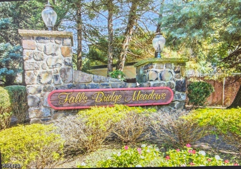 62 Falls Bridge Drive Totowa NJ 07512