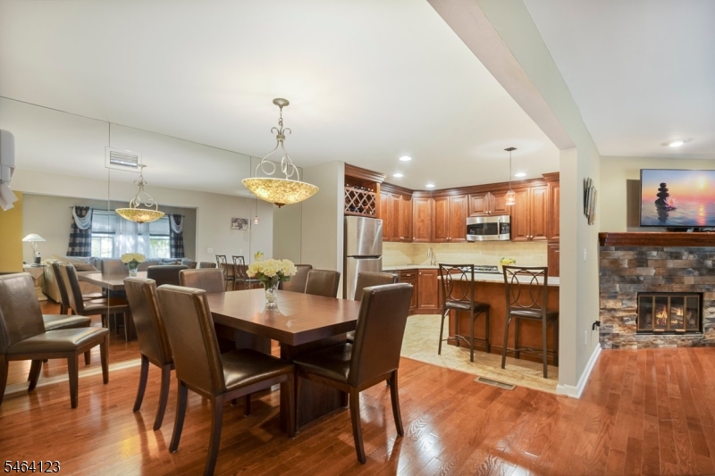 62 Falls Bridge Drive Totowa NJ 07512