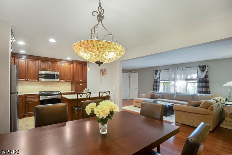 62 Falls Bridge Drive Totowa NJ 07512