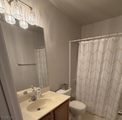 173 Terrace Court Pompton Lakes NJ 07442