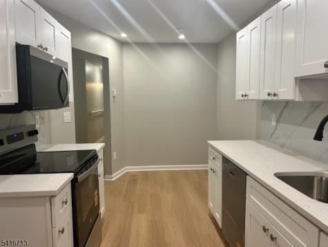 140 Amberly Drive Manalapan NJ 07726