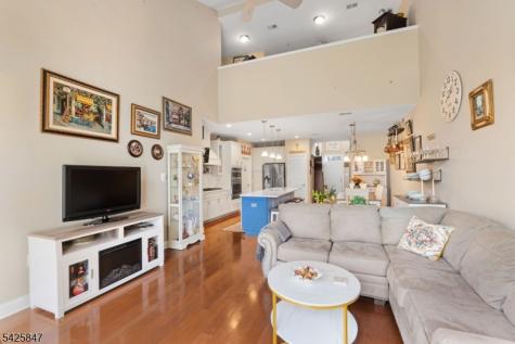 36 Lupine Lane Allamuchy NJ 07840