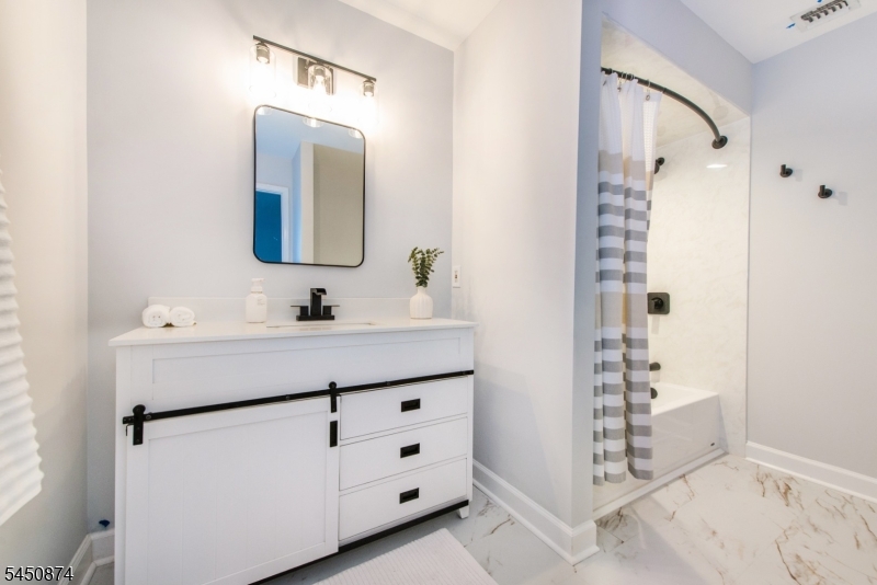 16 Cotton Court Hardyston NJ 07419