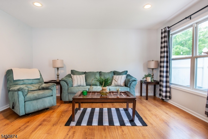 16 Cotton Court Hardyston NJ 07419
