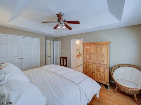 10 Cypress Court Clinton NJ 08809