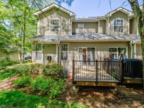 10 Cypress Court Clinton NJ 08809